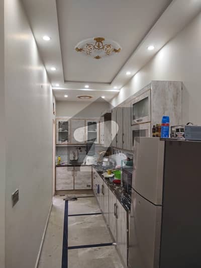 کینال گارڈن ۔ بلاک ای کینال گارڈن,لاہور میں 3 کمروں کا 3 مرلہ مکان 1.35 کروڑ میں برائے فروخت۔