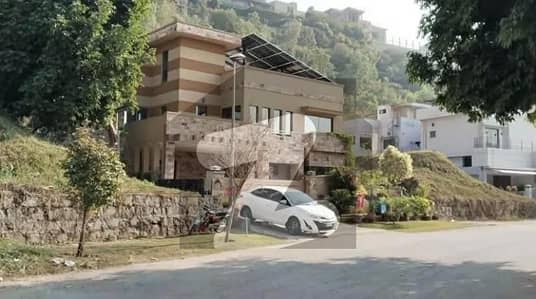 ڈی ایچ اے فیز 1 - سیکٹر ایف ڈی ایچ اے ڈیفینس فیز 1,ڈی ایچ اے ڈیفینس,اسلام آباد میں 1 کنال رہائشی پلاٹ 3.75 کروڑ میں برائے فروخت۔