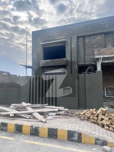 ڈی ایچ اے ڈیفینس پشاور میں 1 کنال مکان 5.5 کروڑ میں برائے فروخت۔