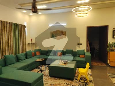 10 Marla Owner Build Luxury Modern Design House For Sale In Block M3Ext Lake city Near By Park And McDonald'S