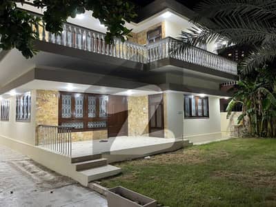 E I Lines 3 Side Corner Old Bungalow On Plot Price European Infantry Limes Full Security Zone In-fount Of Nab And Army Rest House Close To Share E Faisal And Hotel Mehran Ideal For Embassy And Corporate Office Direct Deal