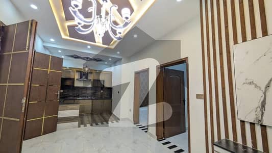 5 MARLA UPPER PORTION AVAILABLE FOR RENT IN EDEN BOLIVARD HOUSING SOCIETY COLLEGE ROAD LAHORE