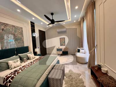 ڈی ایچ اے فیز 4 ڈیفنس (ڈی ایچ اے),لاہور میں 5 کمروں کا 1 کنال مکان 5.1 لاکھ میں کرایہ پر دستیاب ہے۔