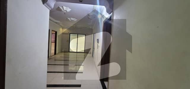 Well Maintain 400 yds Double Storey Bungalow Gulshan e Iqbal Block 13D