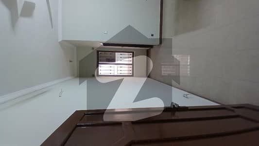 رِیور گارڈن اسلام آباد میں 4 کمروں کا 7 مرلہ مکان 3.05 کروڑ میں برائے فروخت۔