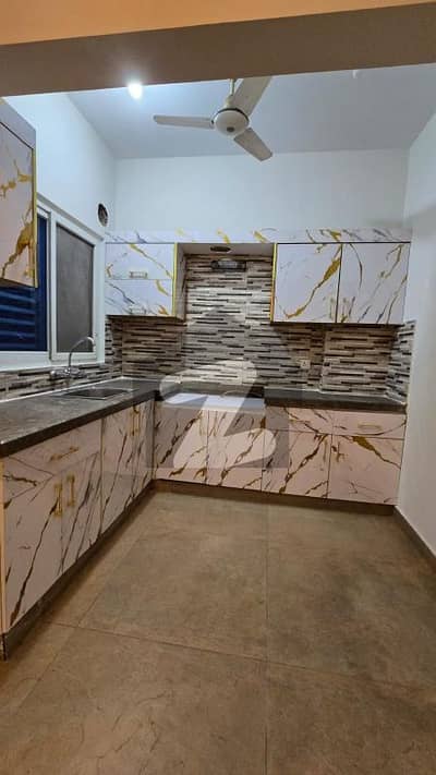 ڈی ایچ اے فیز 6 ڈی ایچ اے ڈیفینس,کراچی میں 3 کمروں کا 8 مرلہ فلیٹ 1.55 لاکھ میں کرایہ پر دستیاب ہے۔