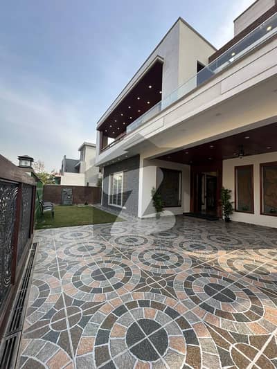 1 Kanal Luxury House for Sale | Sector D | 6 Bed | Gas Available