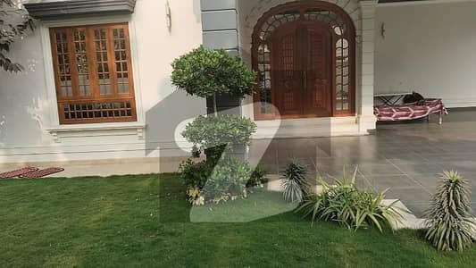 ڈی ایچ اے فیز 5 ڈی ایچ اے ڈیفینس,کراچی میں 6 کمروں کا 2 کنال مکان 23.0 کروڑ میں برائے فروخت۔