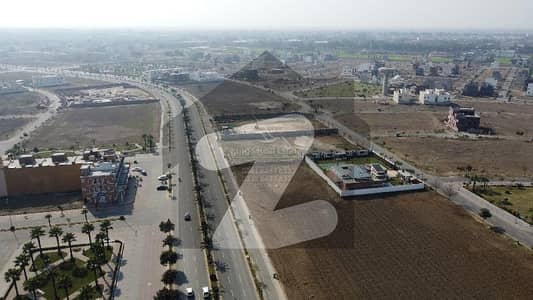 Centrally Located Prime Location Residential Plot For sale In Royal Palm City Available