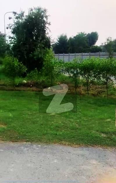 ڈی ایچ اے 9 ٹاؤن ۔ بلاک اے ڈی ایچ اے 9 ٹاؤن,ڈیفنس (ڈی ایچ اے),لاہور میں 10 مرلہ رہائشی پلاٹ 2.28 کروڑ میں برائے فروخت۔