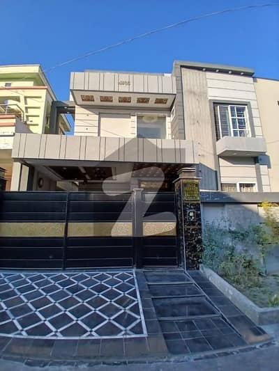 المنصورہ ہاؤسنگ سوسائٹی راہوالی کینٹ,گوجرانوالہ میں 5 کمروں کا 10 مرلہ مکان 3.0 کروڑ میں برائے فروخت۔