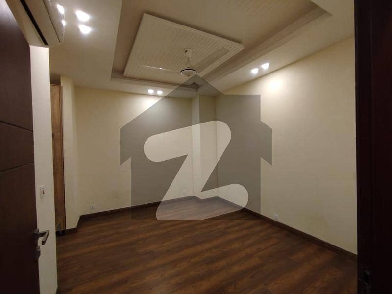 Luxurious 1 BHK Semi-furnished Apartment Now Available in Gulberg Greens Luxurious 1 BHK Semi-furnished Apartment Now Available in Gulberg Greens
