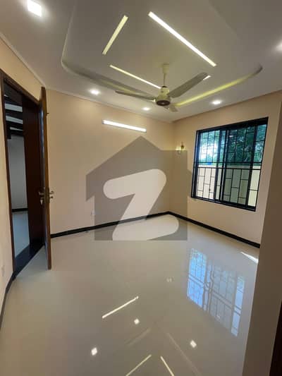 Very Beautiful Like Brand New House