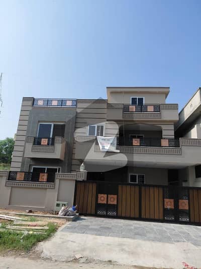 جی ۔ 15 اسلام آباد میں 6 کمروں کا 12 مرلہ مکان 5.55 کروڑ میں برائے فروخت۔