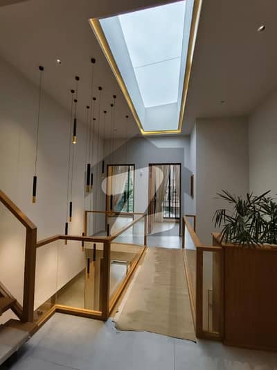 Ultra Designer 10 Marla Single Unit House For Sale