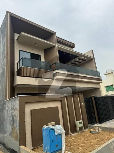 9.5 Marla Brand New 2 Unit House Near Commircal Markaz For Sale