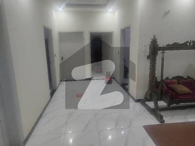 پی ای سی ایچ ایس بلاک 6 پی ای سی ایچ ایس,جمشید ٹاؤن,کراچی میں 4 کمروں کا 8 مرلہ بالائی پورشن 3.35 کروڑ میں برائے فروخت۔