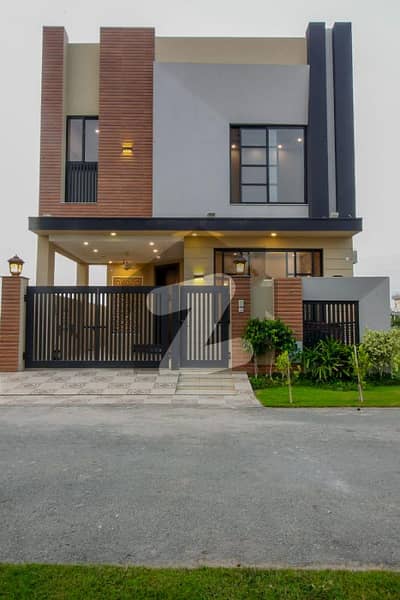 ڈی ایچ اے 9 ٹاؤن ڈیفنس (ڈی ایچ اے),لاہور میں 3 کمروں کا 5 مرلہ مکان 80.0 ہزار میں کرایہ پر دستیاب ہے۔