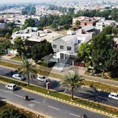 ڈی ایچ اے فیز 5 - بلاک جے فیز 5,ڈیفنس (ڈی ایچ اے),لاہور میں 1 کنال رہائشی پلاٹ 6.25 کروڑ میں برائے فروخت۔