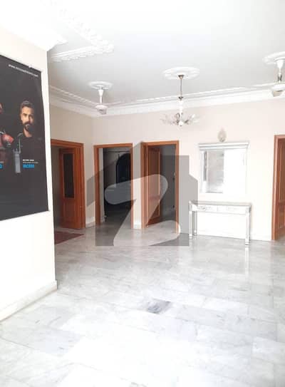 500 YARDS 2+4 BEDROOMS HOUSE FOR SALE  PEACEFUL VICINITY OF PHASE 6