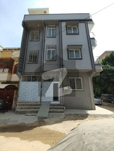 گلستانِِ جوہر ۔ بلاک 15 گلستانِ جوہر,کراچی میں 9 کمروں کا 3 مرلہ مکان 4.25 کروڑ میں برائے فروخت۔