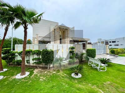 DUBAI DESIGN FULLBASEMENT BRAND NEW HOUSE FOR SALE NEAR PARK OR MARKET