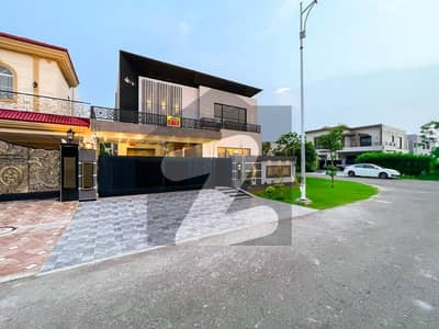 LOW PRICE BRAND NEW ELEGANT DESIGNER HOUSE FOR SALE NEAR PARK