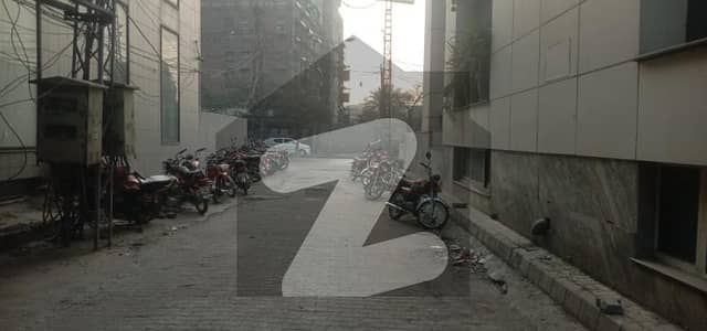 10 Marla Commercial Building for Sale | Davis Road Lahore