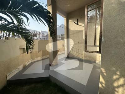 ڈی ایچ اے فیز 6 ڈی ایچ اے ڈیفینس,کراچی میں 6 کمروں کا 1 کنال مکان 13.75 کروڑ میں برائے فروخت۔