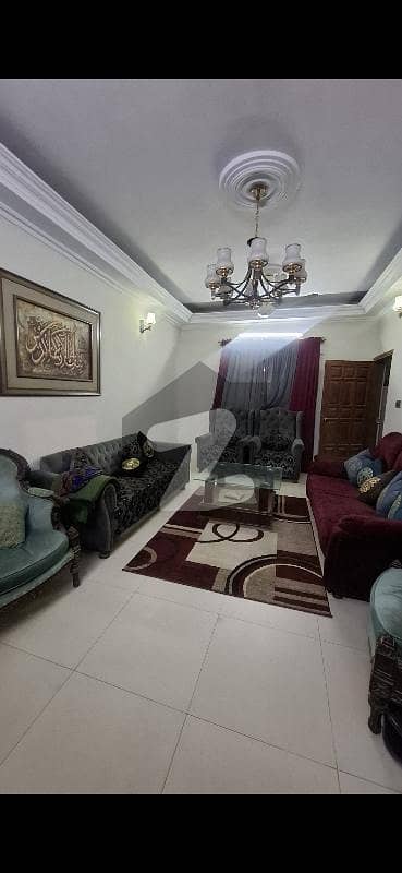 گلستانِِ جوہر ۔ بلاک 19 گلستانِ جوہر,کراچی میں 6 کمروں کا 8 مرلہ مکان 3.5 کروڑ میں برائے فروخت۔