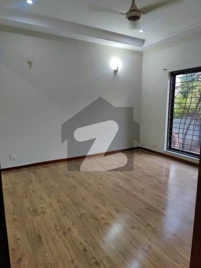 8 Marla House For Rent In Divine Gardens