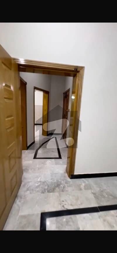 ایچ ۔ 13 اسلام آباد میں 3 کمروں کا 10 مرلہ بالائی پورشن 60.0 ہزار میں کرایہ پر دستیاب ہے۔