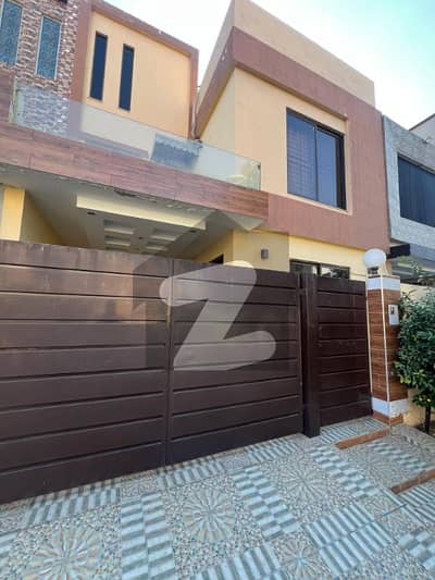 Golden Opportunity 5 marla house at reasonable price