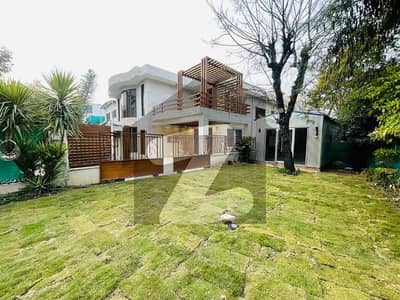 Luxurious Corner House On Prime Location Available For Rent In Islamabad