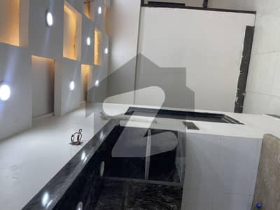 BUNGALOW FOR SALE 250 YARDS DIVIDED ROAD BLOCK 6 & 7 NEARLY COMMERCIAL SCHOOL & OTHERS WORK 150 FIT ROAD BLOCK 7 GULSHAN E IQBAL