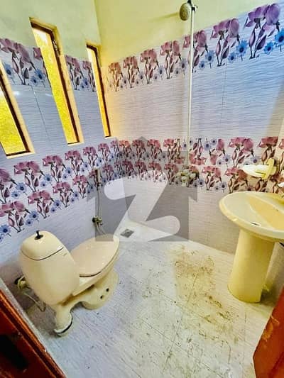 سبزہ زار سکیم لاہور میں 3 کمروں کا 10 مرلہ بالائی پورشن 65.0 ہزار میں کرایہ پر دستیاب ہے۔