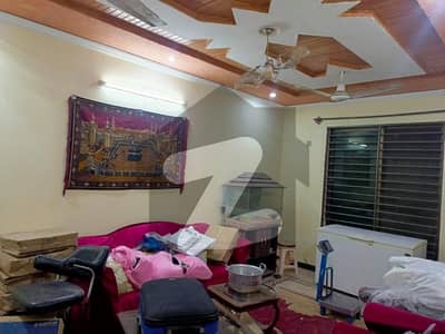 غوری ٹاؤن فیز 5 غوری ٹاؤن,اسلام آباد میں 2 کمروں کا 7 مرلہ زیریں پورشن 40.0 ہزار میں کرایہ پر دستیاب ہے۔