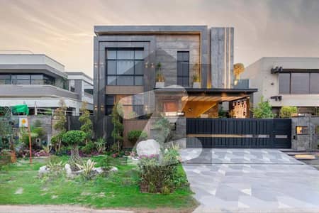 ڈی ایچ اے فیز 6 - بلاک ڈی فیز 6,ڈیفنس (ڈی ایچ اے),لاہور میں 5 کمروں کا 1 کنال مکان 9.99 کروڑ میں برائے فروخت۔