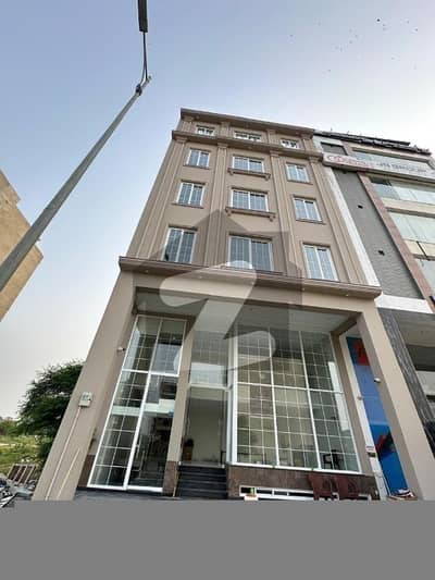 4 MARLA COMMERCIAL FLOOR IS AVAILABLE IN DHA TOP LOCATION FOR COMMERCIAL PURPOSE.