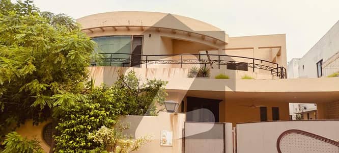 1 KANAL MODERN HOUSE FOR SALE IN DHA PHASE 4 1 KANAL MODERN HOUSE FOR SALE IN DHA PHASE 4