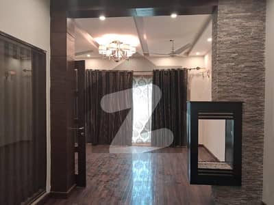 10 Marla House For Sale In Cavalry Extension