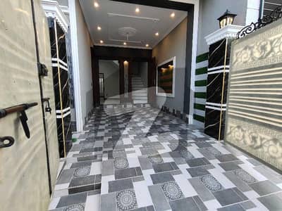 آئی ای پی انجینئرز ٹاؤن لاہور میں 3 کمروں کا 4 مرلہ مکان 1.55 کروڑ میں برائے فروخت۔