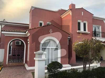 26 marla, renovated, 5 bedrooms Villa on Rent, with gas