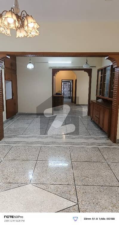 F11 3Bedroom Ground Portion 3bath Full Renovated Drawing Dining Tvl Separatee Separate Gate,