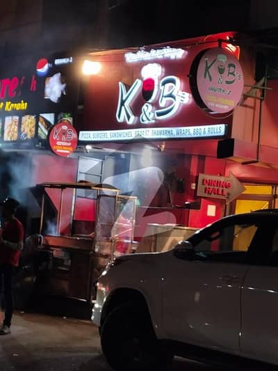 کلفٹن ۔ بلاک 2 کلفٹن,کراچی میں 3 مرلہ دکان 4.5 کروڑ میں برائے فروخت۔