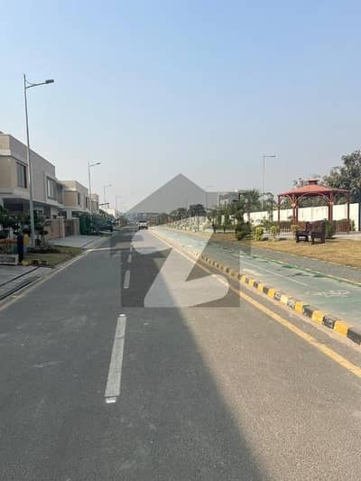 عسکری 10 - سیکٹر ایس عسکری 10,عسکری,لاہور میں 5 کمروں کا 15 مرلہ مکان 2.85 لاکھ میں کرایہ پر دستیاب ہے۔