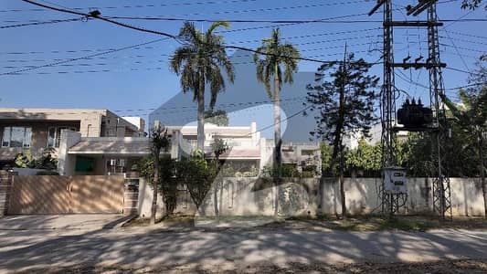 To Sale You Can Find Spacious House In Aziz Bhatti Road