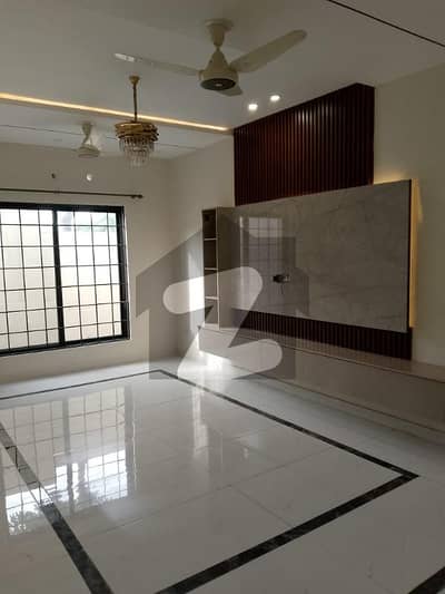 1 Kanal Ground Portion for Rent | 3 Bed | Car Parking | Prime Location