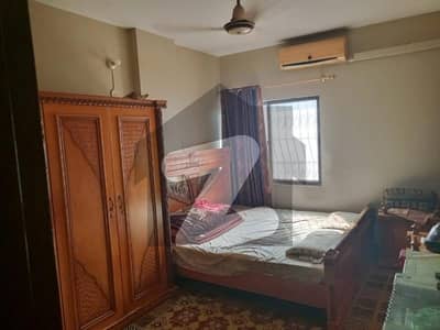 بہادر آباد گلشنِ اقبال ٹاؤن,کراچی میں 3 کمروں کا 6 مرلہ فلیٹ 3.0 کروڑ میں برائے فروخت۔