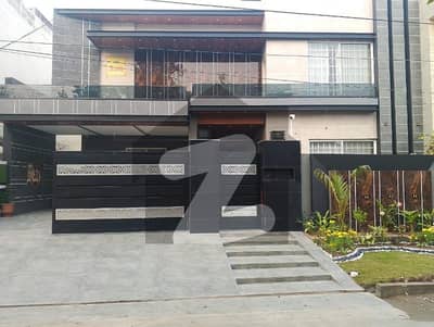 Nasheman-e-Iqbal Phase 2 1 Kanal House Up For sale